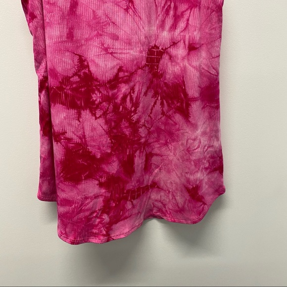 ✨NEW✨ SUPER STRETCHY TIE DYE PINK SHIRT - Picture 3 of 5